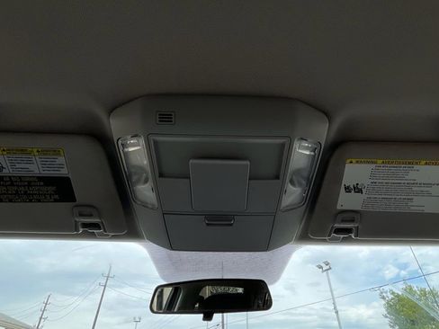 Used 2016 Toyota Tundra SR5 AWD/4WD image 27