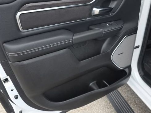 New 2026 RAM 1500 Laramie AWD/4WD image 24