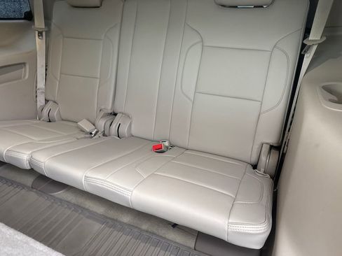 Used 2016 GMC Yukon Denali w/ Open Road Package RWD image 17