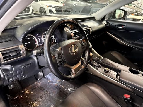 Used 2015 Lexus IS 250 w/ Navigation System Package RWD image 15