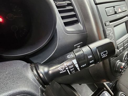 Used 2013 Kia Soul + FWD image 31