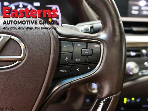 Used 2021 Lexus ES 350 w/ Premium Package FWD image 16