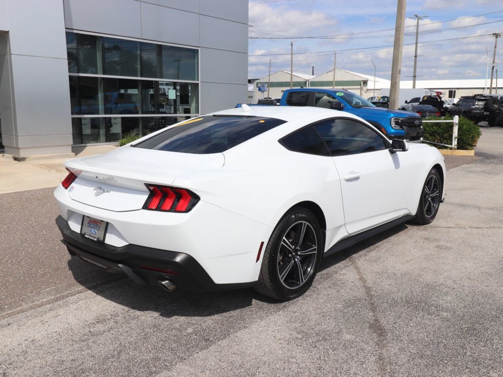Used 2024 Ford Mustang Coupe RWD image 13