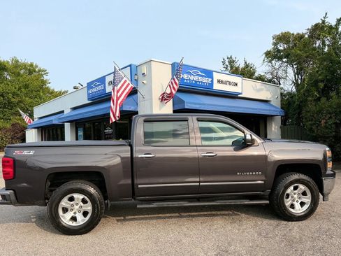 Used 2014 Chevrolet Silverado 1500 LTZ Z71 w/ LTZ Plus Package AWD/4WD image 15