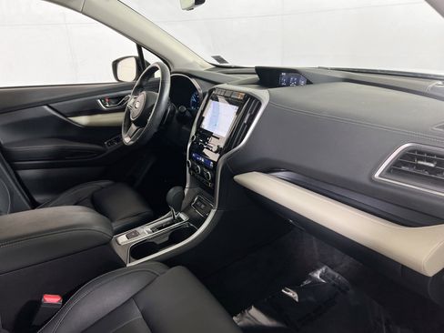 Used 2022 Subaru Ascent Limited w/ Technology Package image 32
