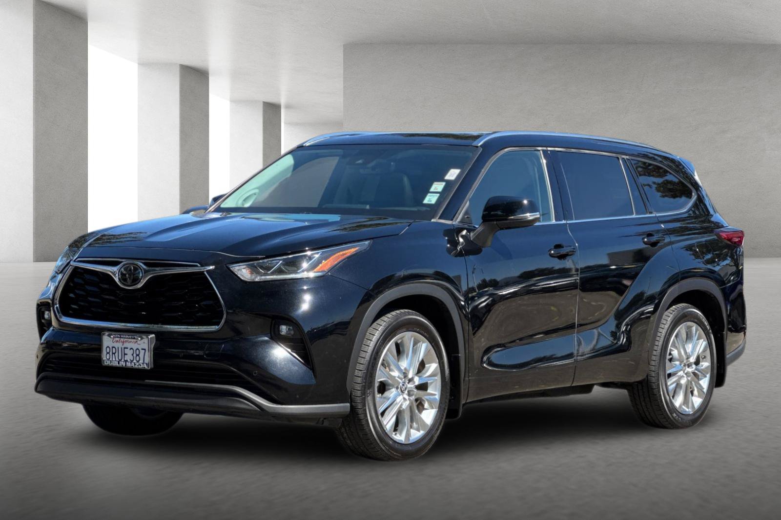 Used 2020 Toyota Highlander Limited AWD/4WD image 8