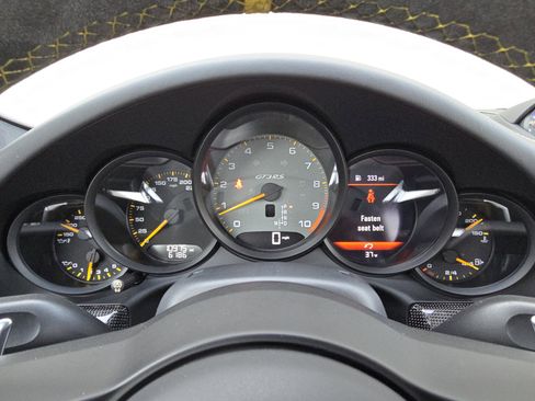 Certified 2019 Porsche 911 GT3 RS image 16