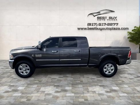Used 2016 RAM 2500 Laramie w/ Convenience Group AWD/4WD image 7