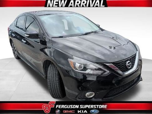 Used 2019 Nissan Sentra SR image 1