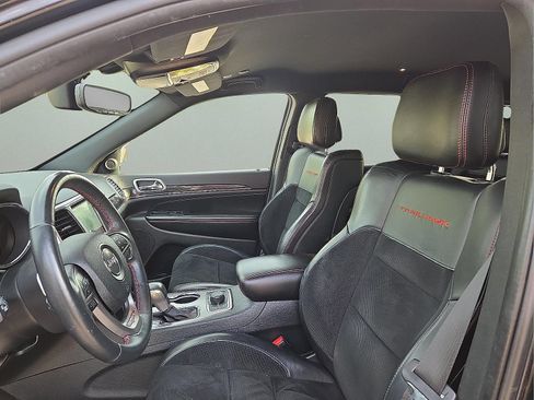 Used 2018 Jeep Grand Cherokee Trailhawk AWD/4WD image 13