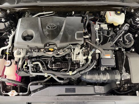 Used 2020 Toyota Avalon XLE w/ Moonroof Package image 31