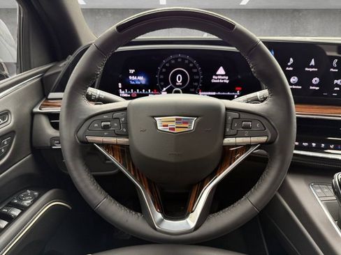 Certified 2024 Cadillac Escalade ESV Premium Luxury image 19