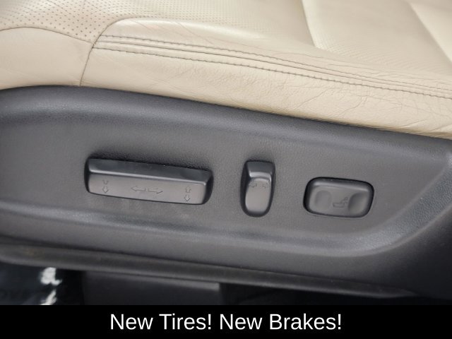 Used 2016 Honda CR-V Touring image 14