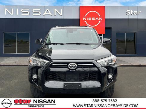 Used 2024 Toyota 4Runner SR5 AWD/4WD image 2