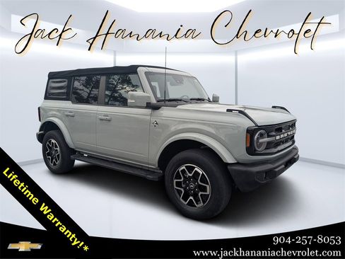 Used 2022 Ford Bronco Outer Banks image 1