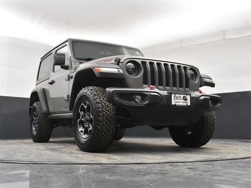 Used 2023 Jeep Wrangler Rubicon w/ LED Lighting Group image 18