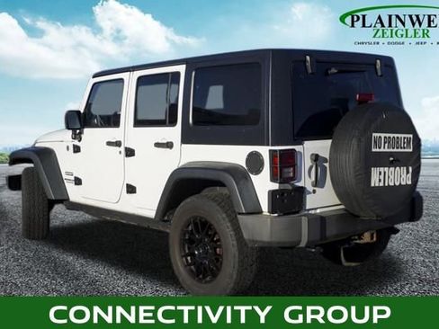 Used 2013 Jeep Wrangler Unlimited Sport image 2