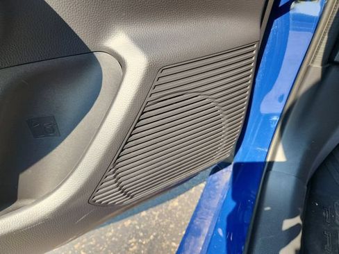 Certified 2025 Toyota Prius XLE FWD image 27