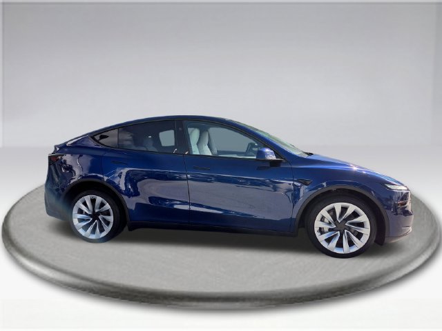Used 2026 Tesla Model Y Long Range RWD image 10