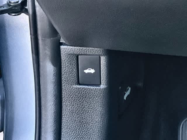 Certified 2025 Honda Accord LX image 29