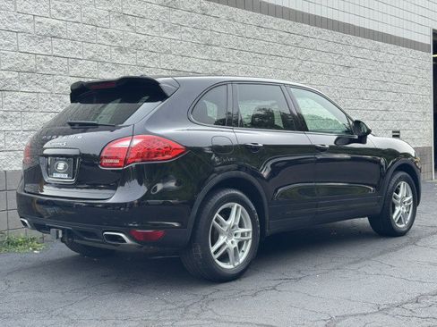 Used 2014 Porsche Cayenne S AWD/4WD image 3