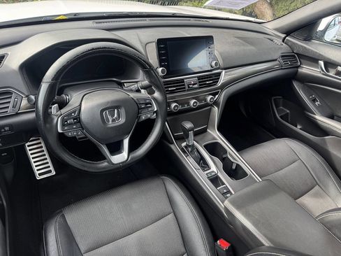 Used 2019 Honda Accord Sport image 8