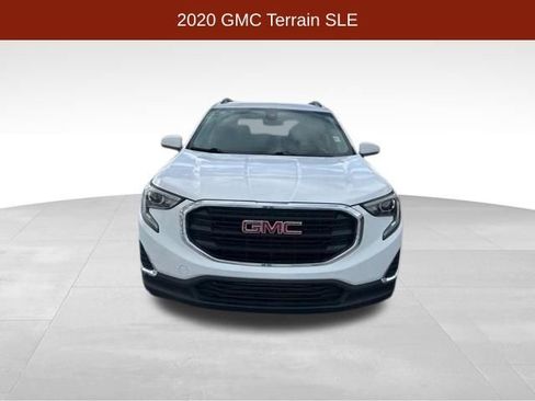 Used 2020 GMC Terrain SLE w/ Driver Convenience Package AWD/4WD image 2