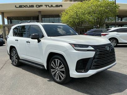 Certified 2025 Lexus LX 600 4WD w/ Appearance Package