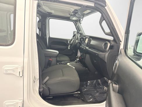 Used 2023 Jeep Wrangler Unlimited Sport AWD/4WD image 16