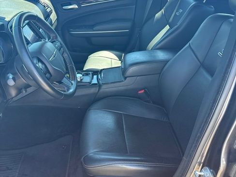 Used 2018 Chrysler 300 S w/ 300S Premium Group 2 AWD/4WD image 12
