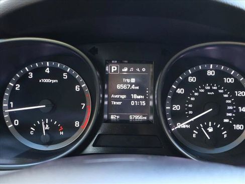 Used 2018 Hyundai Santa Fe SE FWD image 14