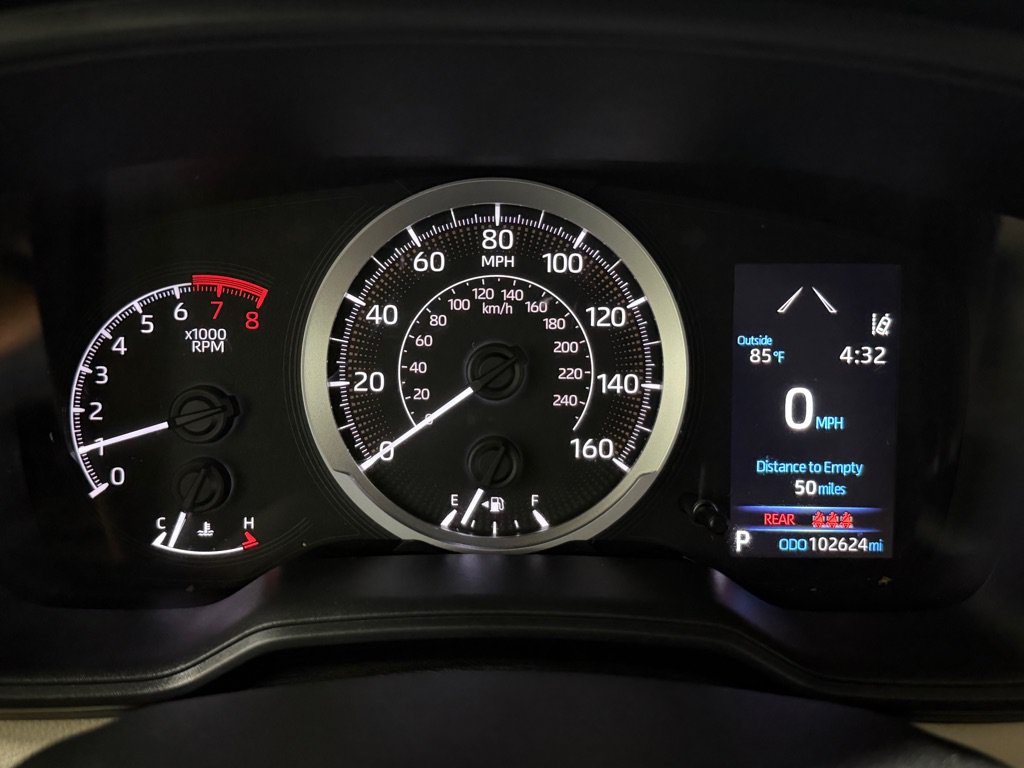 Used 2020 Toyota Corolla LE FWD image 13