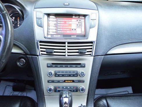 Used 2012 Lincoln MKT AWD image 24