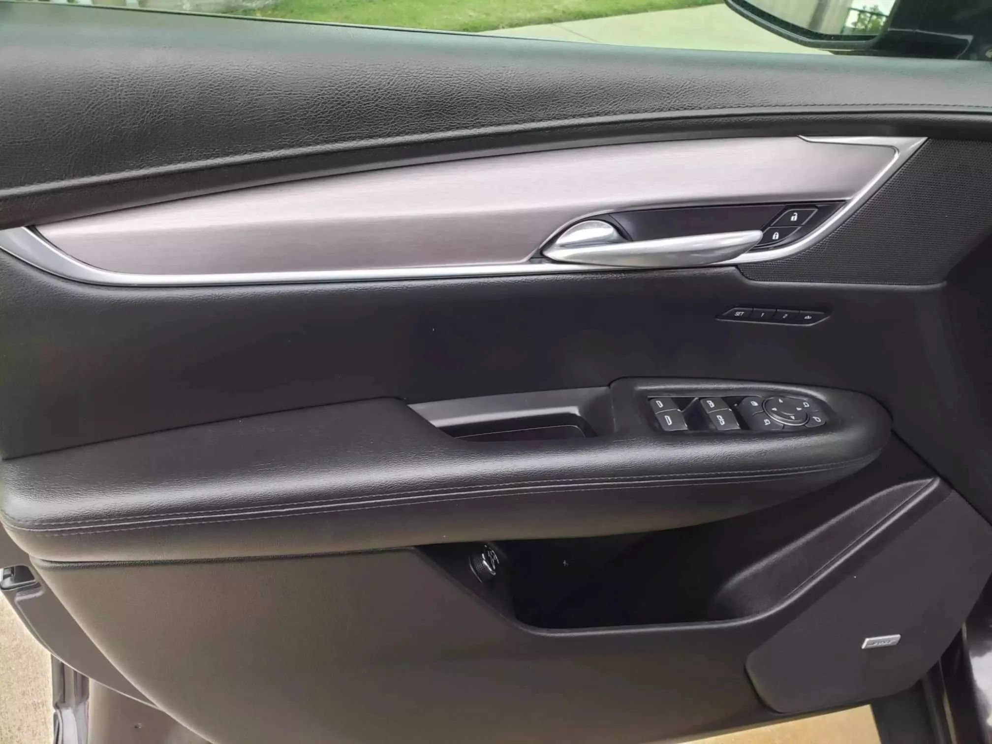 Used 2018 Cadillac XT5 Premium Luxury FWD image 9