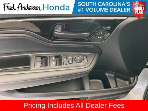 New 2026 Honda Odyssey Touring image 6