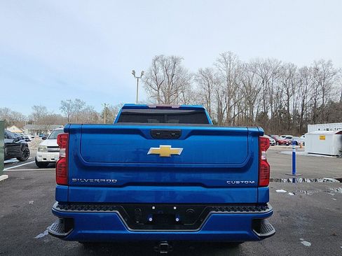 Used 2022 Chevrolet Silverado 1500 Custom image 4
