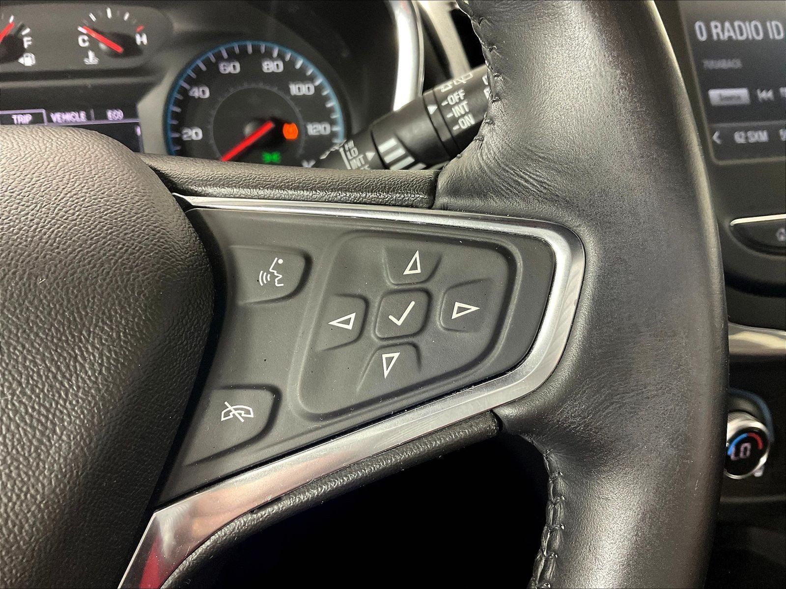 Used 2018 Chevrolet Equinox LT FWD image 12