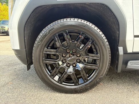 New 2026 GMC Sierra EV Elevation w/ Premium Package AWD/4WD image 27