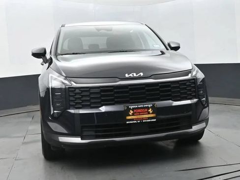 Used 2026 Kia Sportage LX FWD image 3