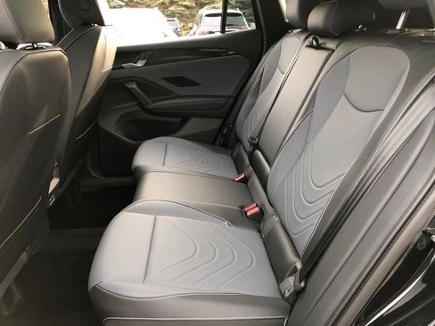 New 2026 Volkswagen Tiguan SE R-Line AWD/4WD image 34