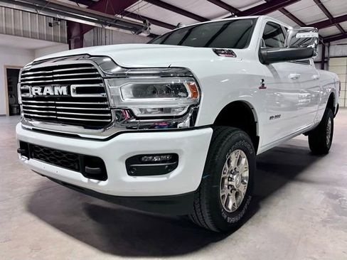 Used 2024 RAM 2500 Laramie w/ Safety Group AWD/4WD image 5