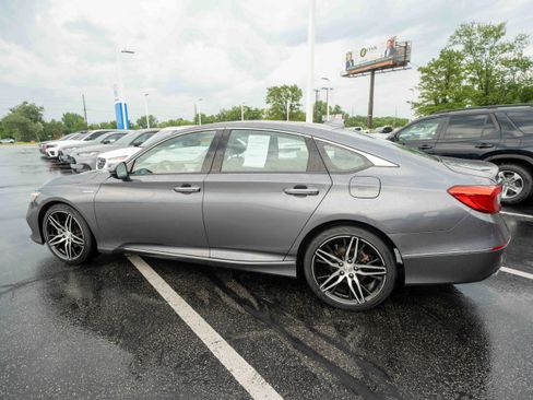Certified 2022 Honda Accord Touring image 4