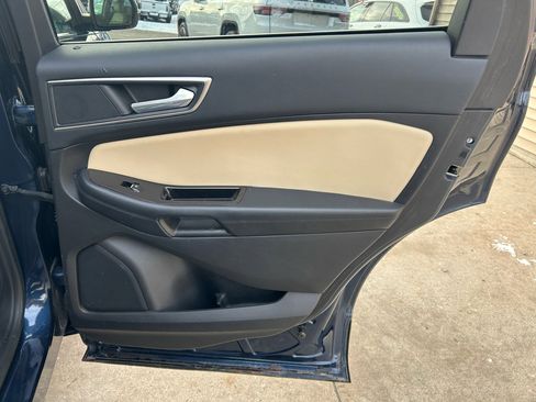 Used 2017 Ford Edge SEL w/ Equipment Group 201A image 16