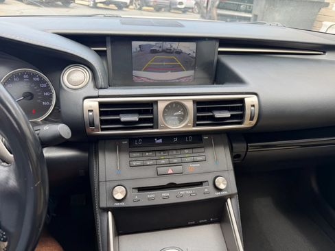 Used 2015 Lexus IS 250 RWD image 14
