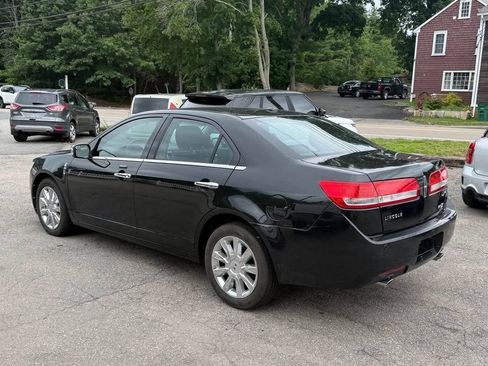 Used 2011 Lincoln MKZ FWD image 4