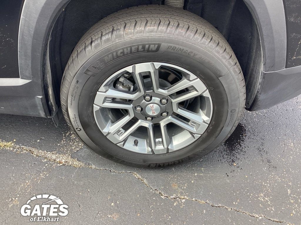 Used 2025 GMC Terrain Elevation AWD/4WD image 35