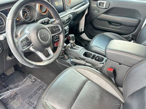 Used 2023 Jeep Gladiator Mojave w/ LED Lighting Group image 4