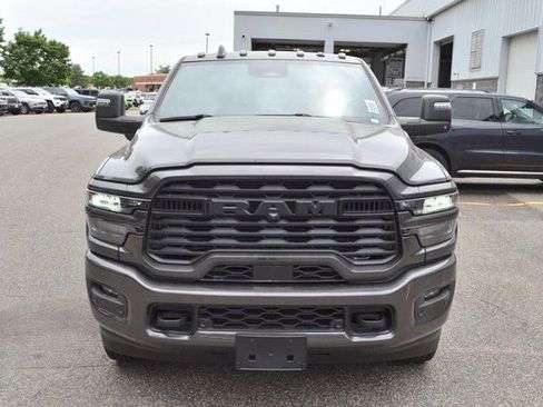 New 2026 RAM 3500 Big Horn AWD/4WD image 3
