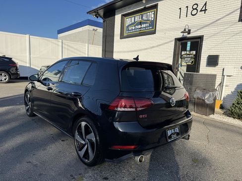 Used 2020 Volkswagen GTI SE FWD image 3