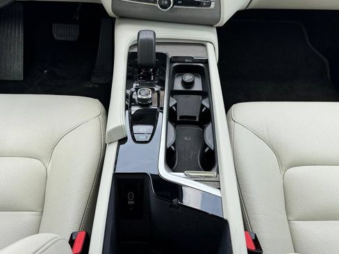 Certified 2023 Volvo XC90 B6 Plus AWD/4WD image 15
